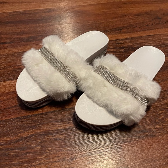 Slides - Picture 4 of 5